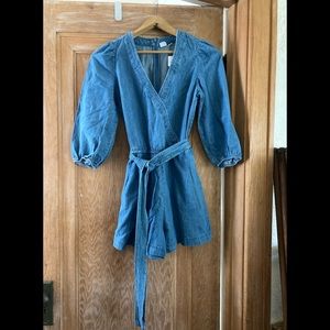 GAP Denim Shorts Jumper With Waist Tie and 3/4 Balloon Sleeves Women’s 4 NWT